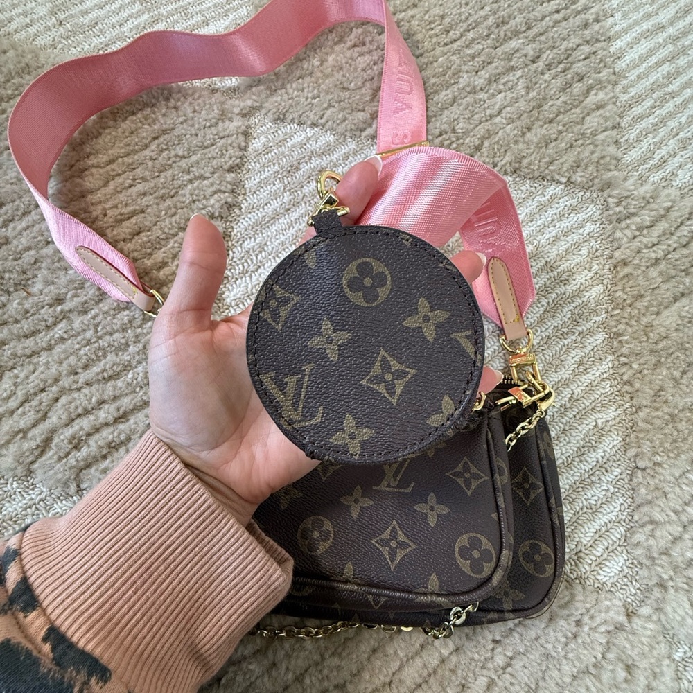 Cross Body - Picture 10 of 15